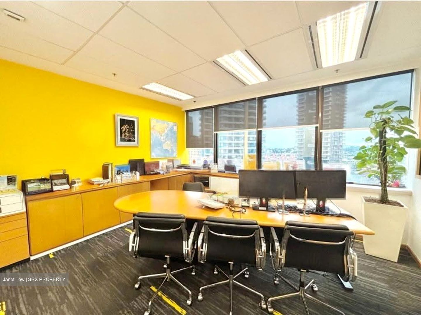 United Square (D11), Office #632871411
